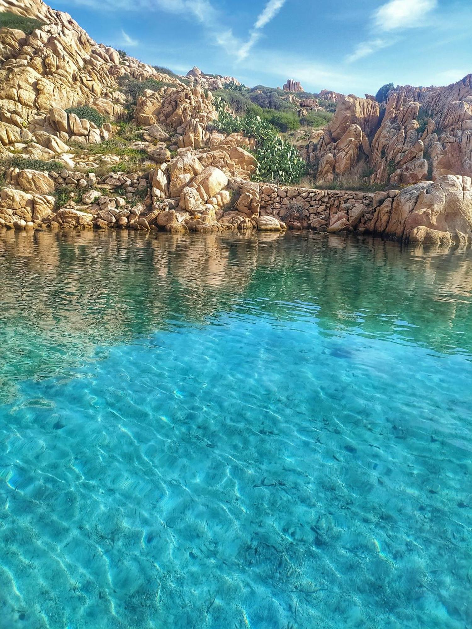 Appartamento Vista Mare A La Maddalena Ла Мадалена Екстериор снимка